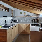 Family House - Zuzana Lodge