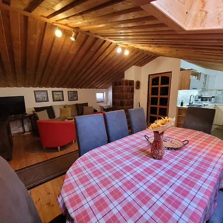 Hytte Family House - Zuzana Stará Lesná