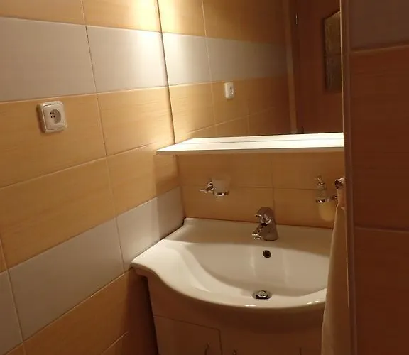 Family House - Zuzana Lodge *