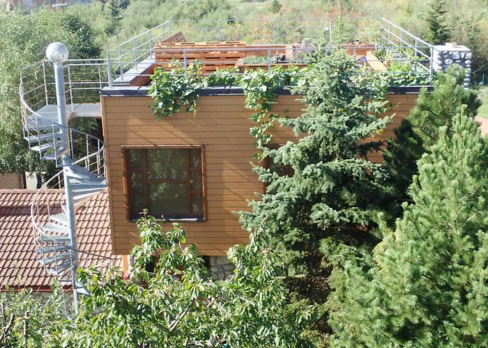 Family House - Zuzana