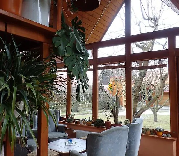 Family House - Zuzana Lodge Stara Lesna