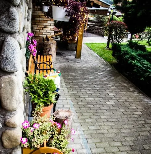 Family House - Zuzana Stará Lesná